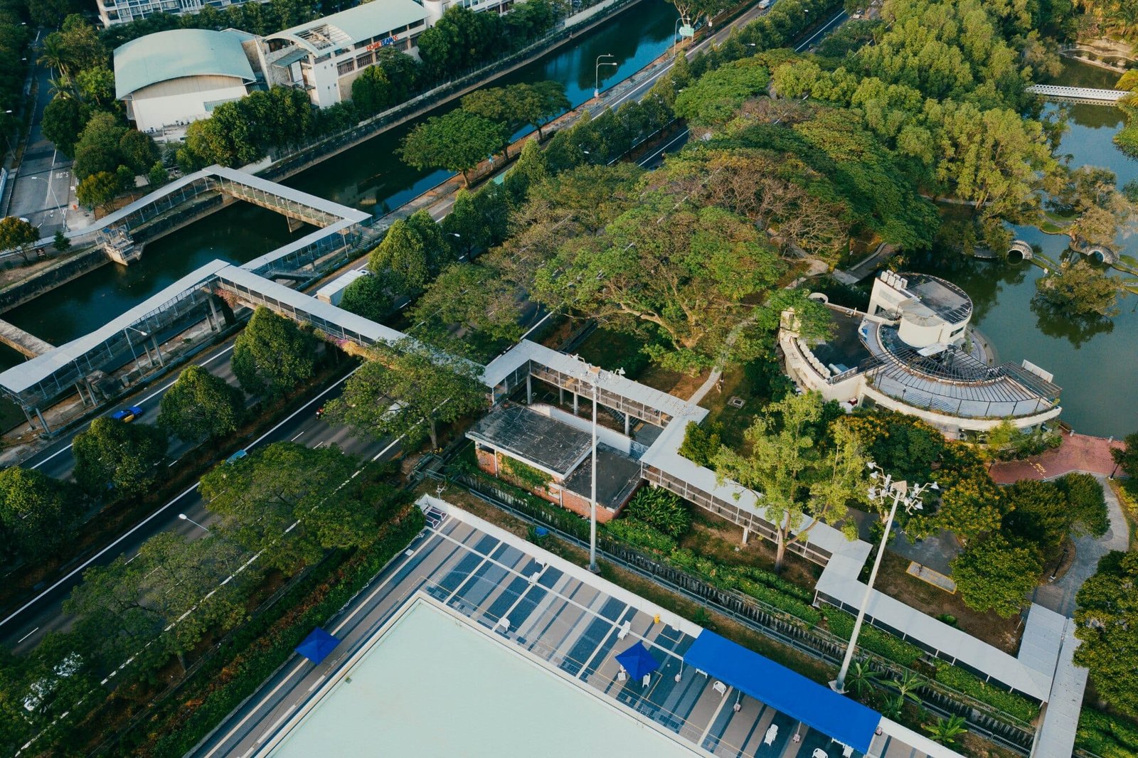 Sustainable Commercial Buildings